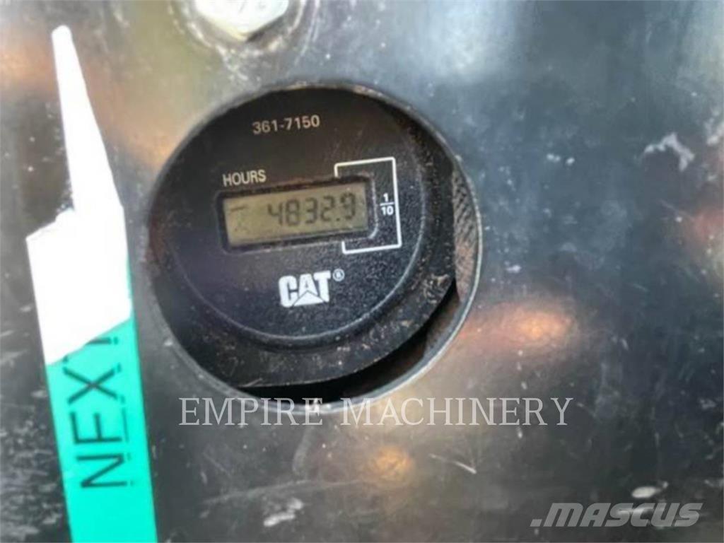 CAT 304D Vikšriniai ekskavatoriai