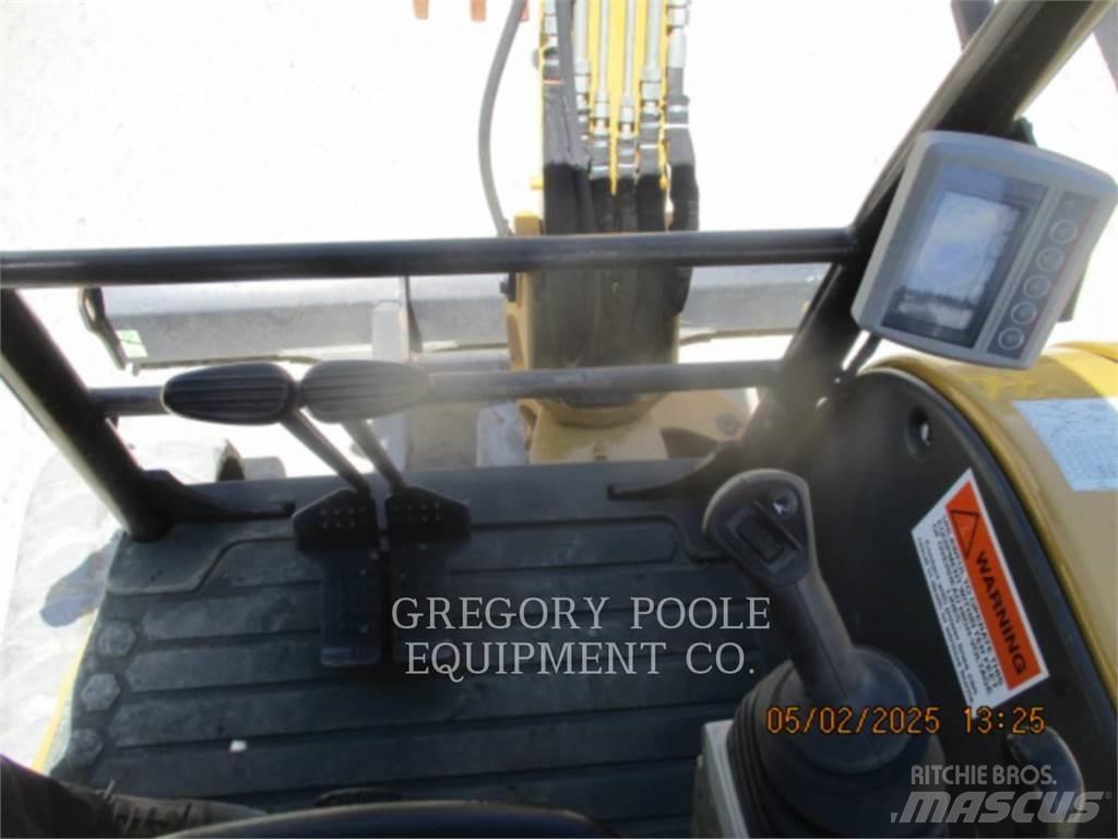 CAT 304E2CR Vikšriniai ekskavatoriai
