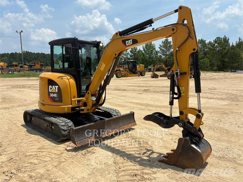 CAT 304E2CR Vikšriniai ekskavatoriai