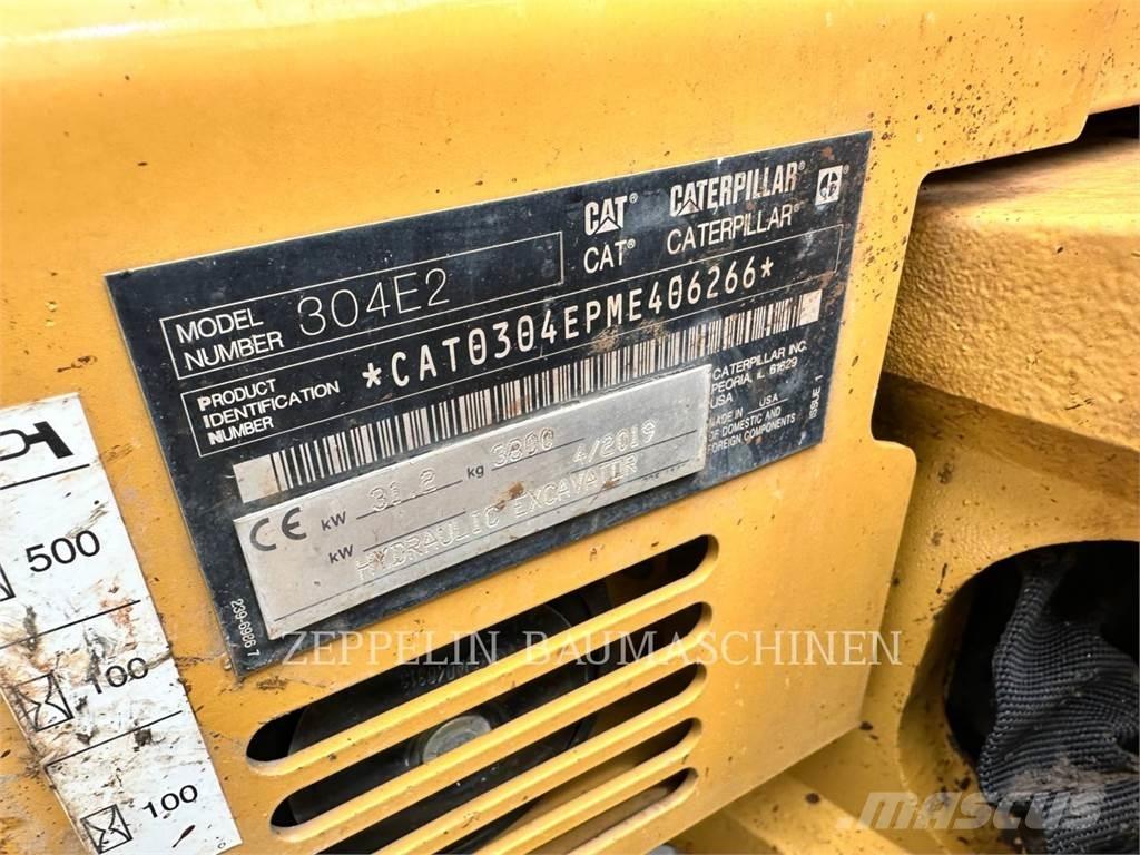 CAT 304ECR Vikšriniai ekskavatoriai