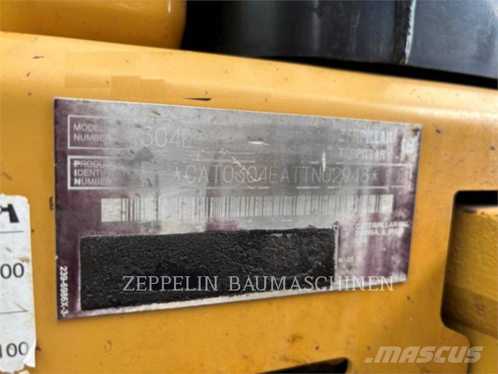 CAT 304ECR Vikšriniai ekskavatoriai