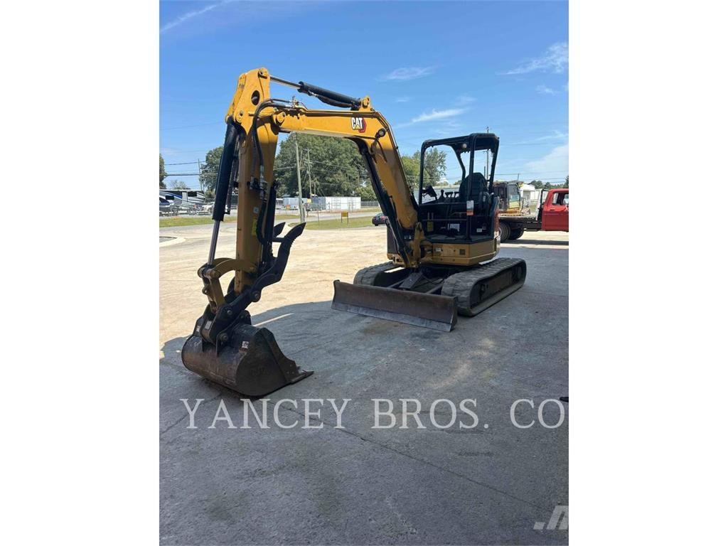 CAT 305 Vikšriniai ekskavatoriai