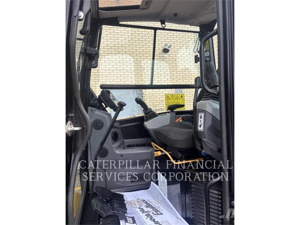 CAT 305 07A CR Vikšriniai ekskavatoriai