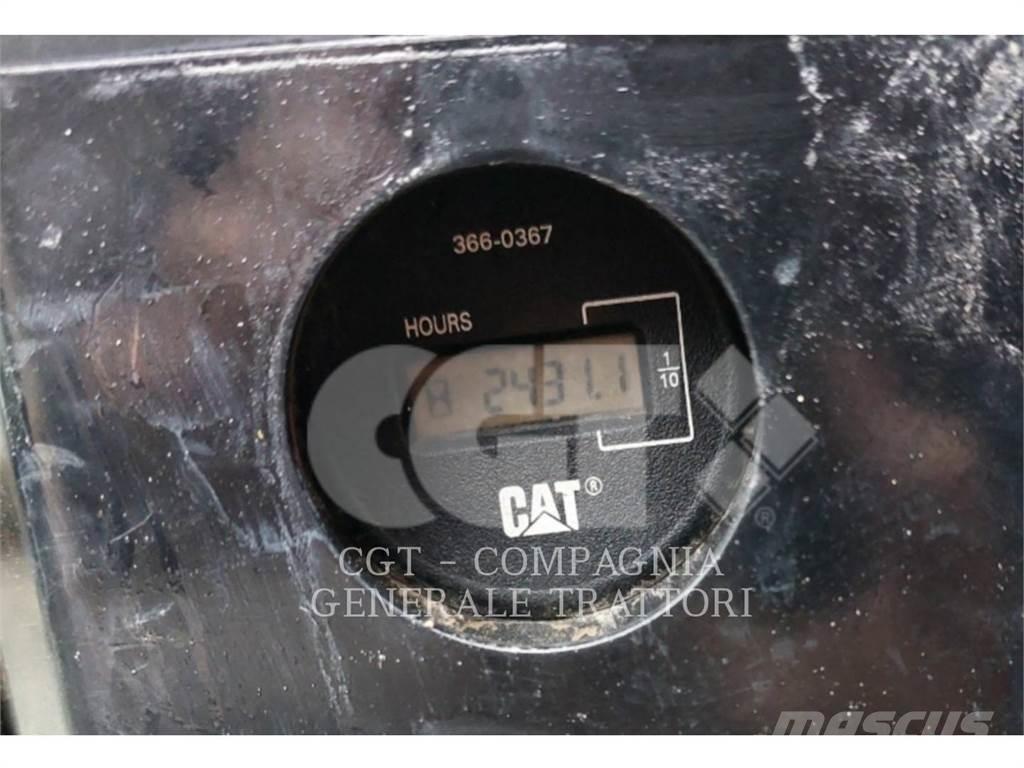CAT 305.5 E2 Vikšriniai ekskavatoriai