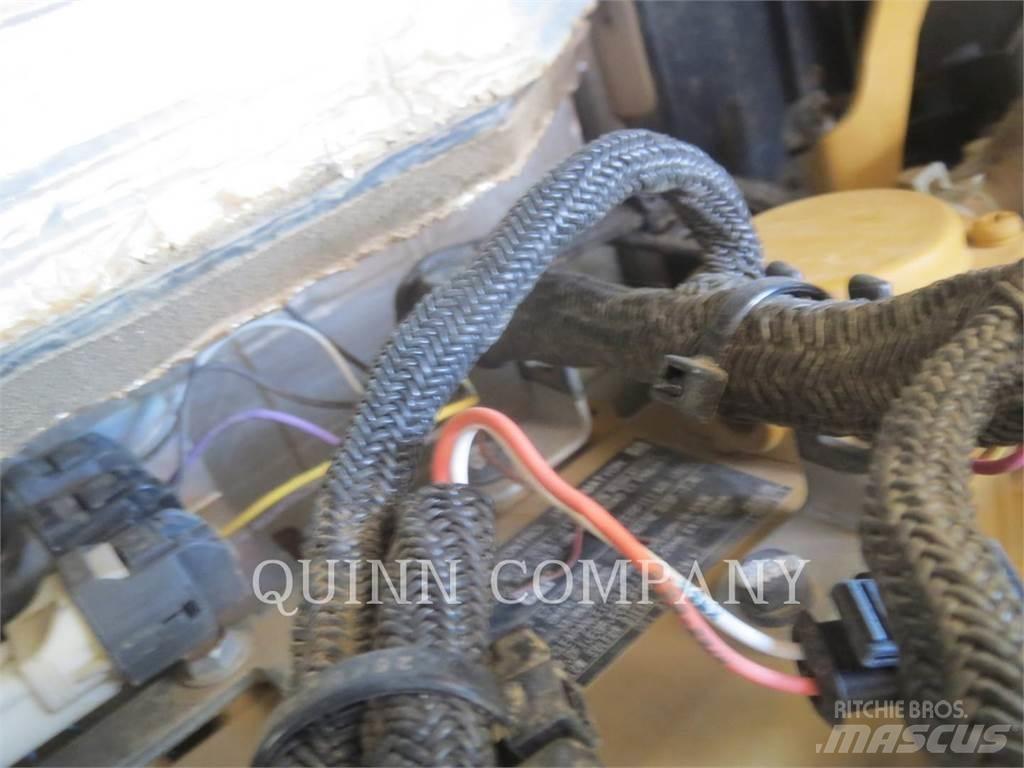CAT 305.5E2 Vikšriniai ekskavatoriai