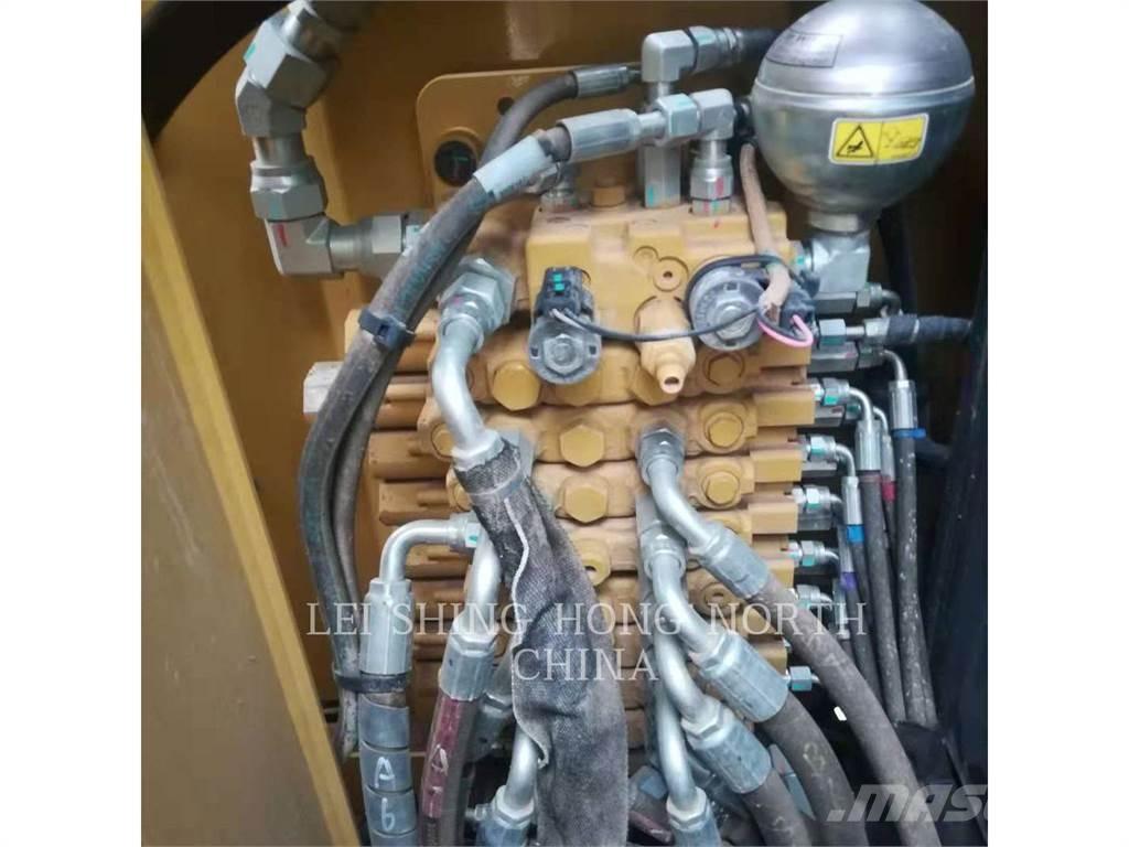 CAT 305.5E2 Vikšriniai ekskavatoriai