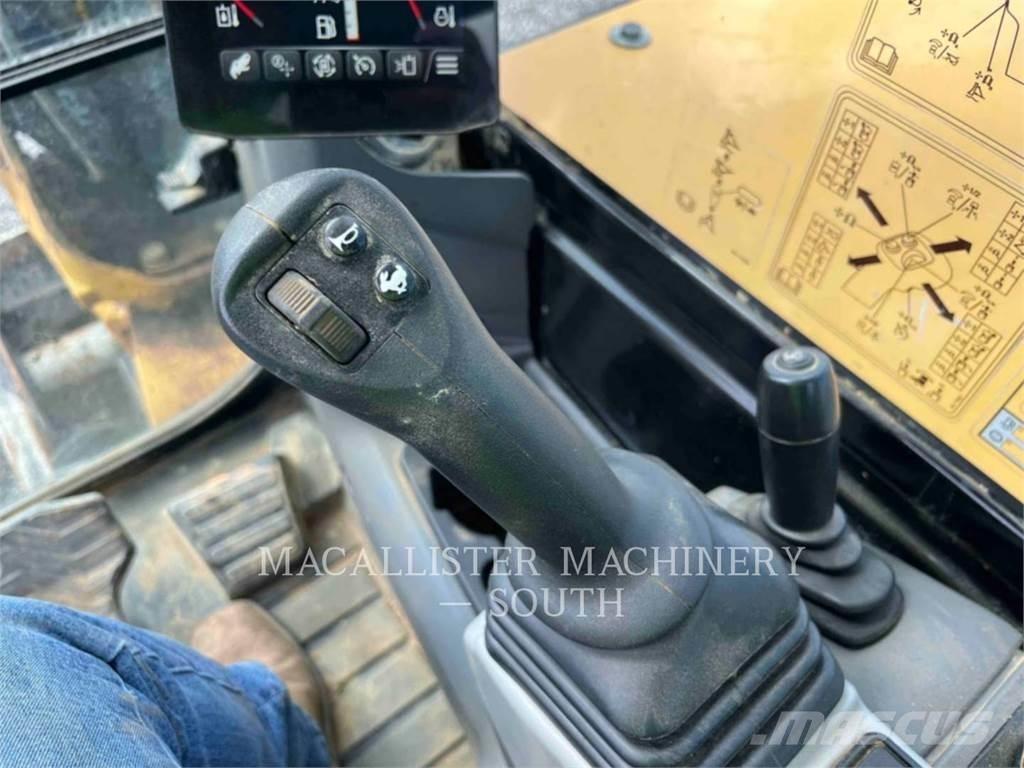 CAT 305 CR Vikšriniai ekskavatoriai