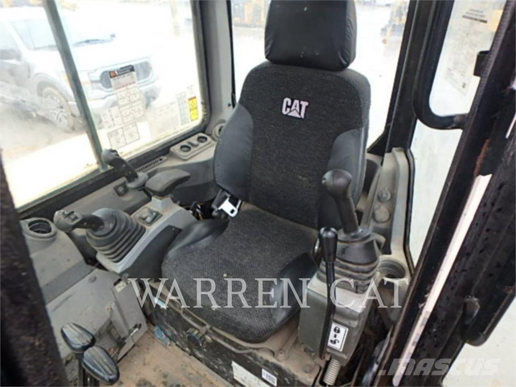 CAT 305E CR Vikšriniai ekskavatoriai