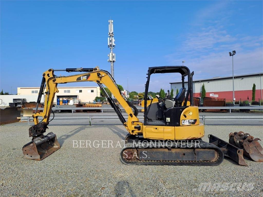 CAT 305E2 Vikšriniai ekskavatoriai