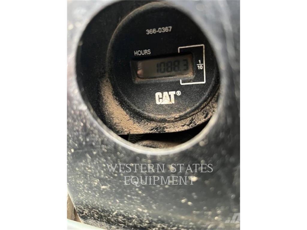 CAT 305E2 Vikšriniai ekskavatoriai