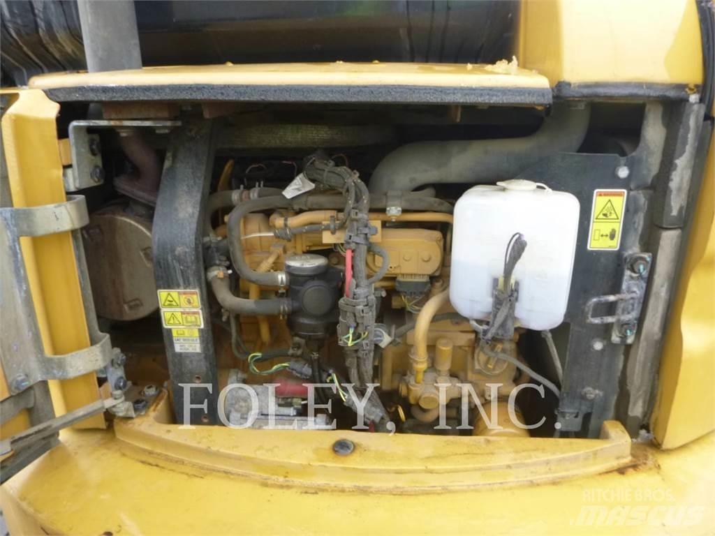 CAT 305E2CR Vikšriniai ekskavatoriai