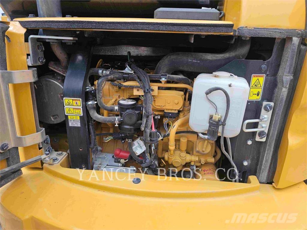 CAT 305E2CR Vikšriniai ekskavatoriai