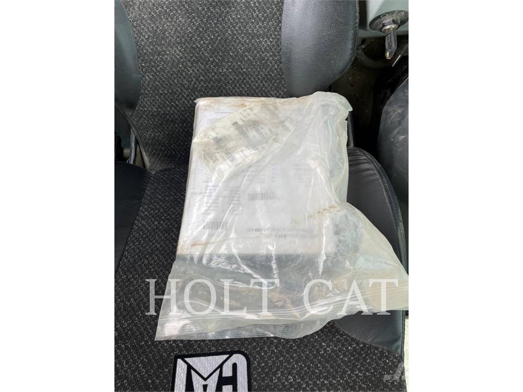 CAT 305E2CR Vikšriniai ekskavatoriai