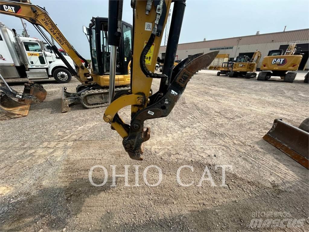 CAT 30607CR Mini ekskavatoriai < 7 t
