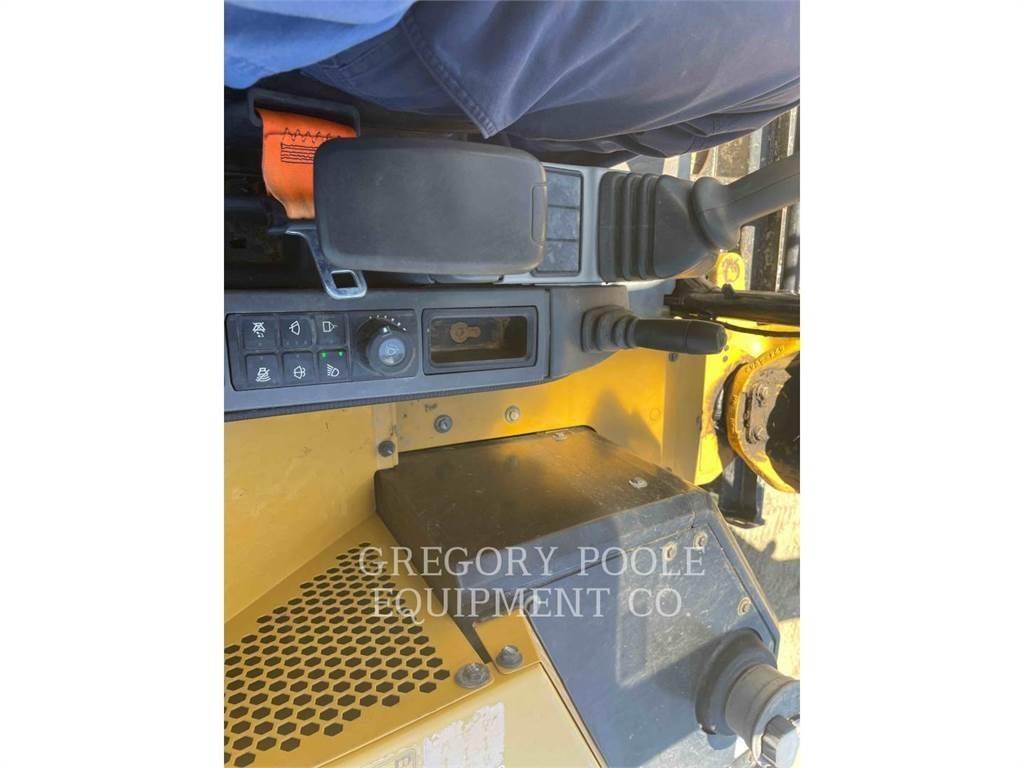 CAT 30607CR Vikšriniai ekskavatoriai
