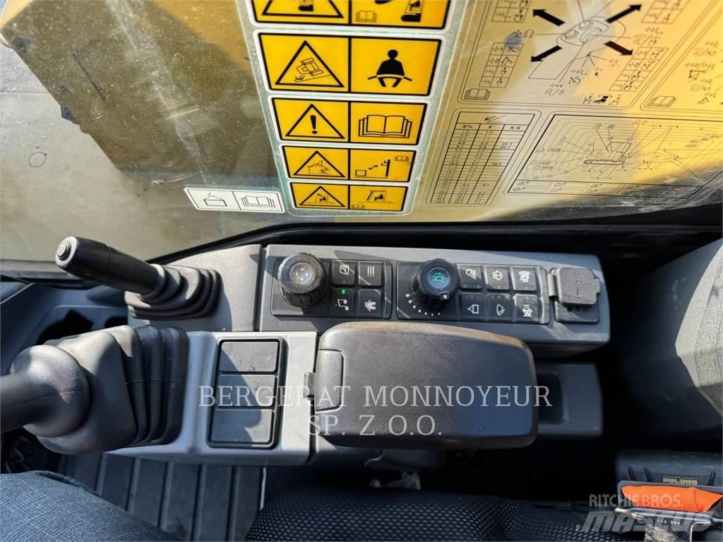 CAT 308CR Vikšriniai ekskavatoriai