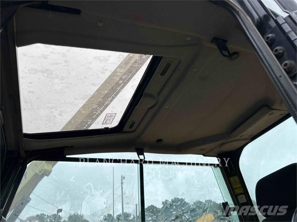 CAT 308CR Vikšriniai ekskavatoriai