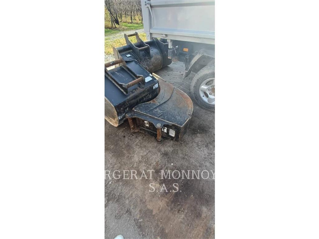 CAT 309 Vikšriniai ekskavatoriai