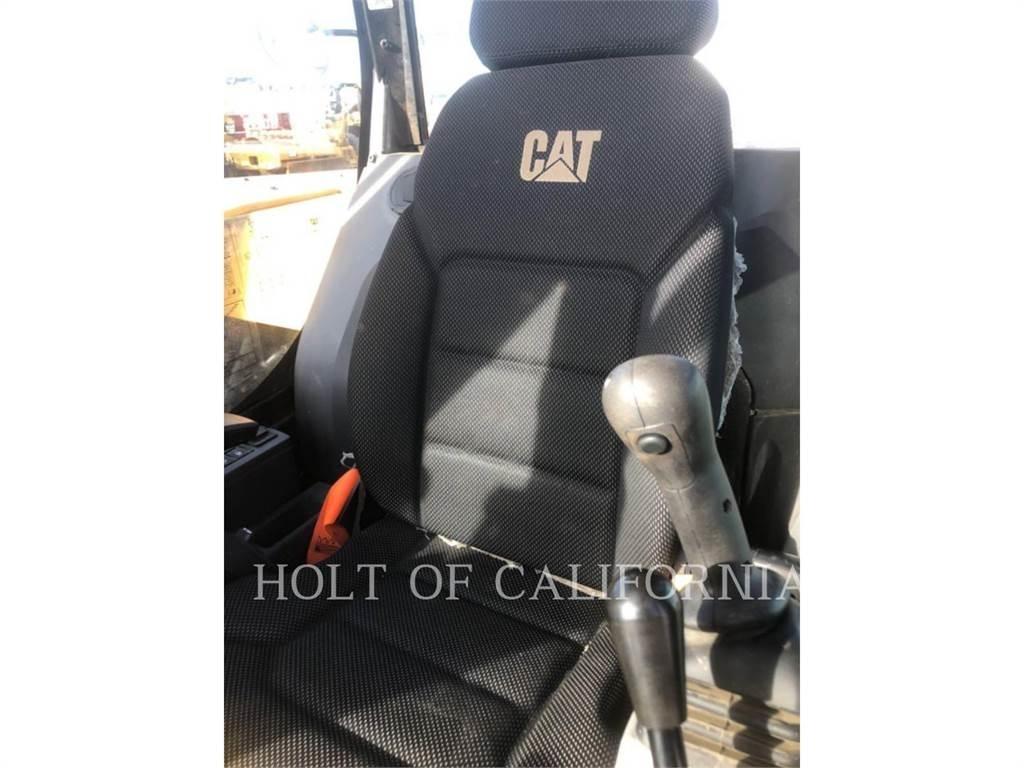 CAT 310 Vikšriniai ekskavatoriai