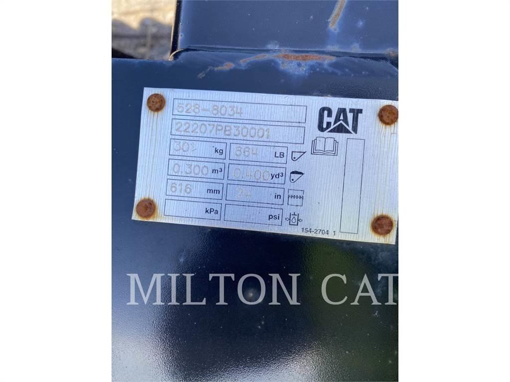 CAT .310.24IN.BUCKET Kaušai