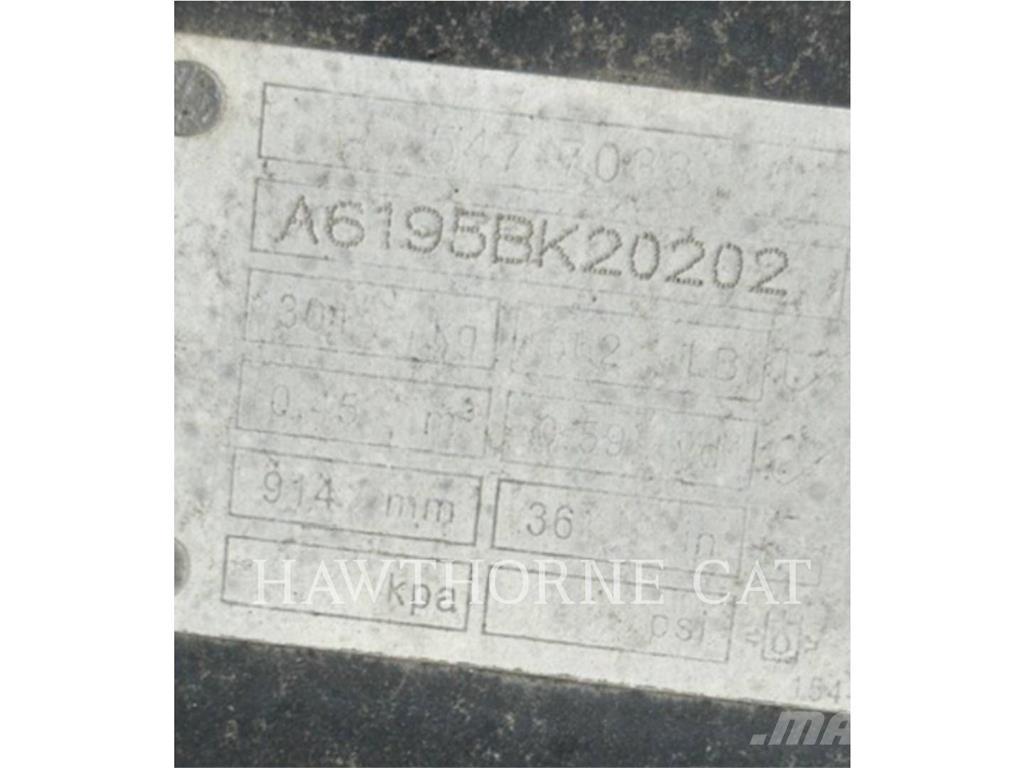 CAT 310 36 BUCKET Kaušai