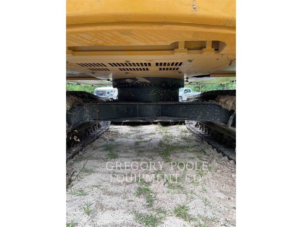 CAT 31007 Vikšriniai ekskavatoriai