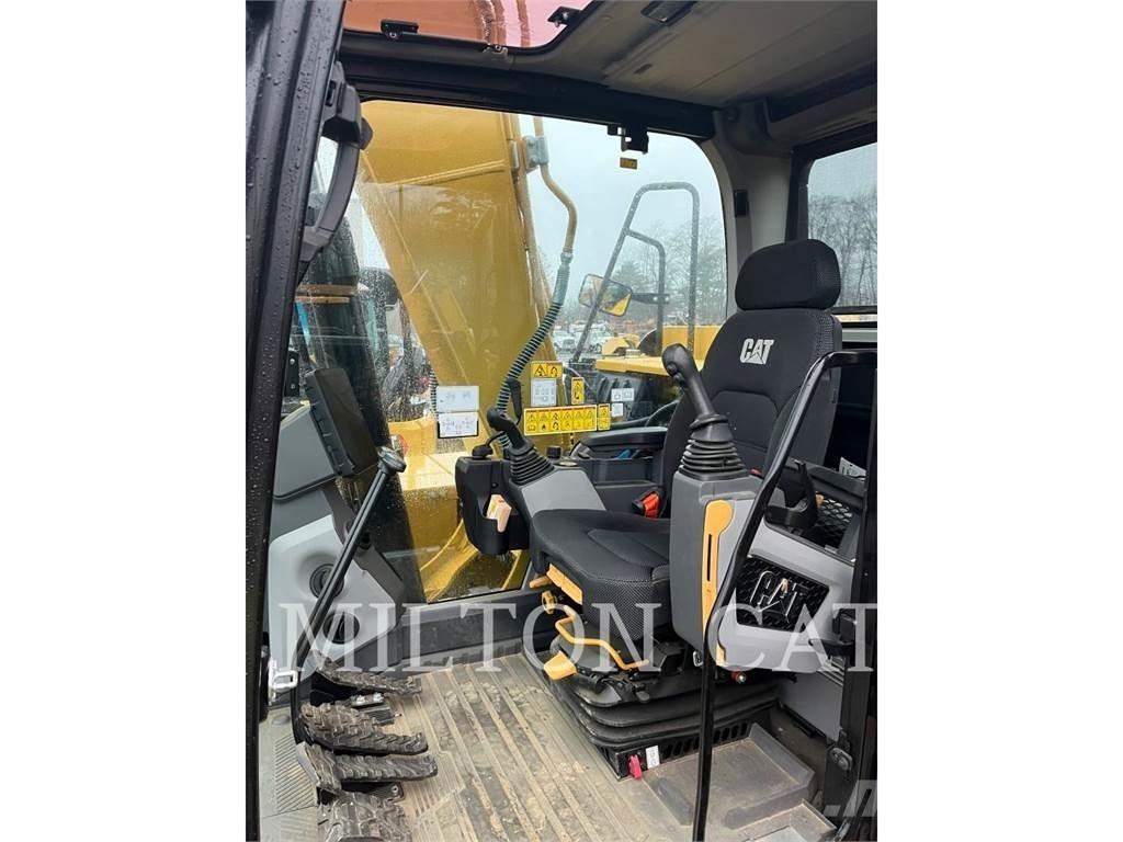 CAT 313 Vikšriniai ekskavatoriai