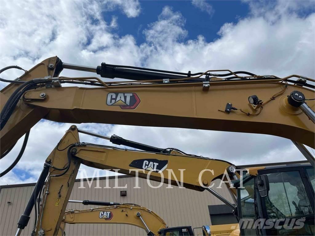 CAT 313 Vikšriniai ekskavatoriai