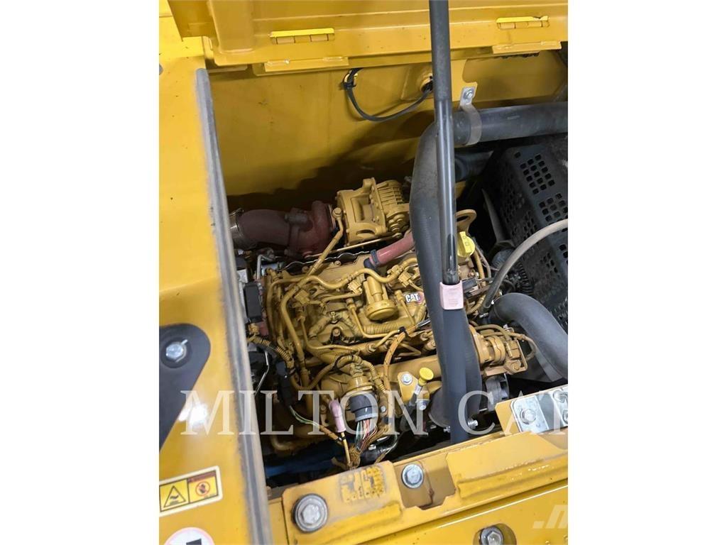 CAT 313 GC Vikšriniai ekskavatoriai