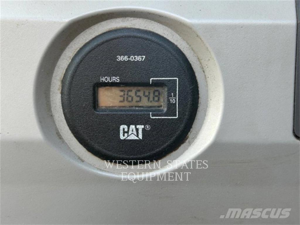 CAT 313F Vikšriniai ekskavatoriai