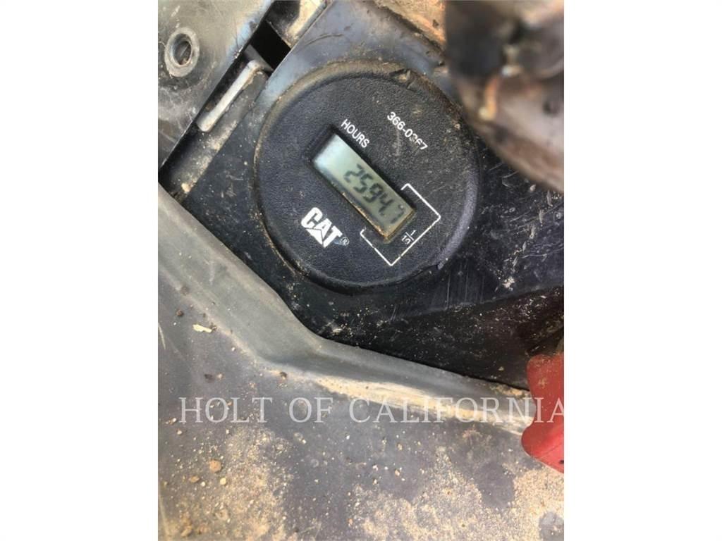 CAT 315 Vikšriniai ekskavatoriai