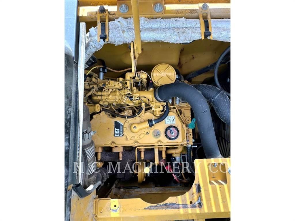 CAT 315F Vikšriniai ekskavatoriai
