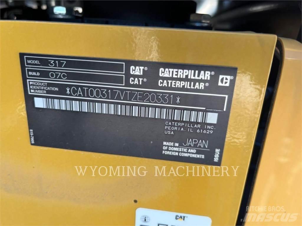 CAT 317 Vikšriniai ekskavatoriai