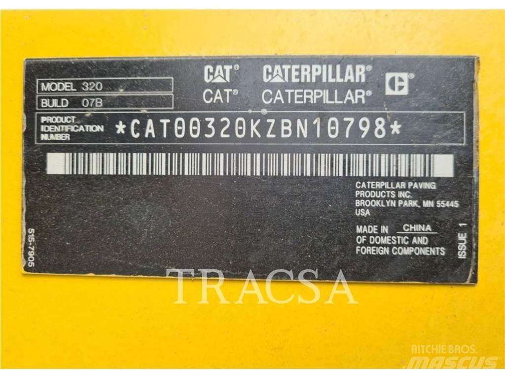 CAT 320 Vikšriniai ekskavatoriai