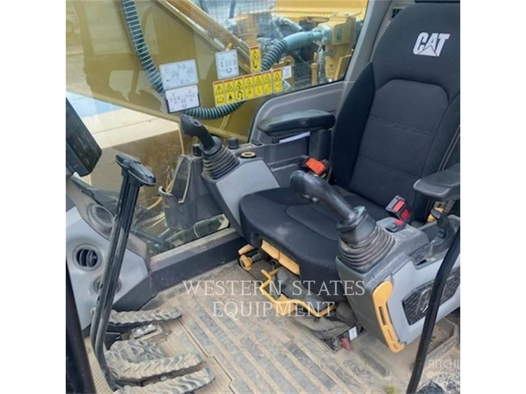 CAT 320 Vikšriniai ekskavatoriai