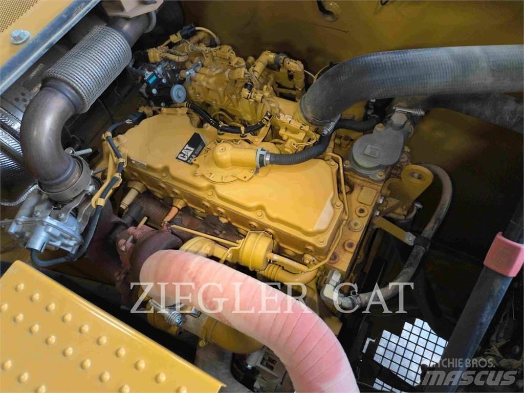 CAT 320 Vikšriniai ekskavatoriai