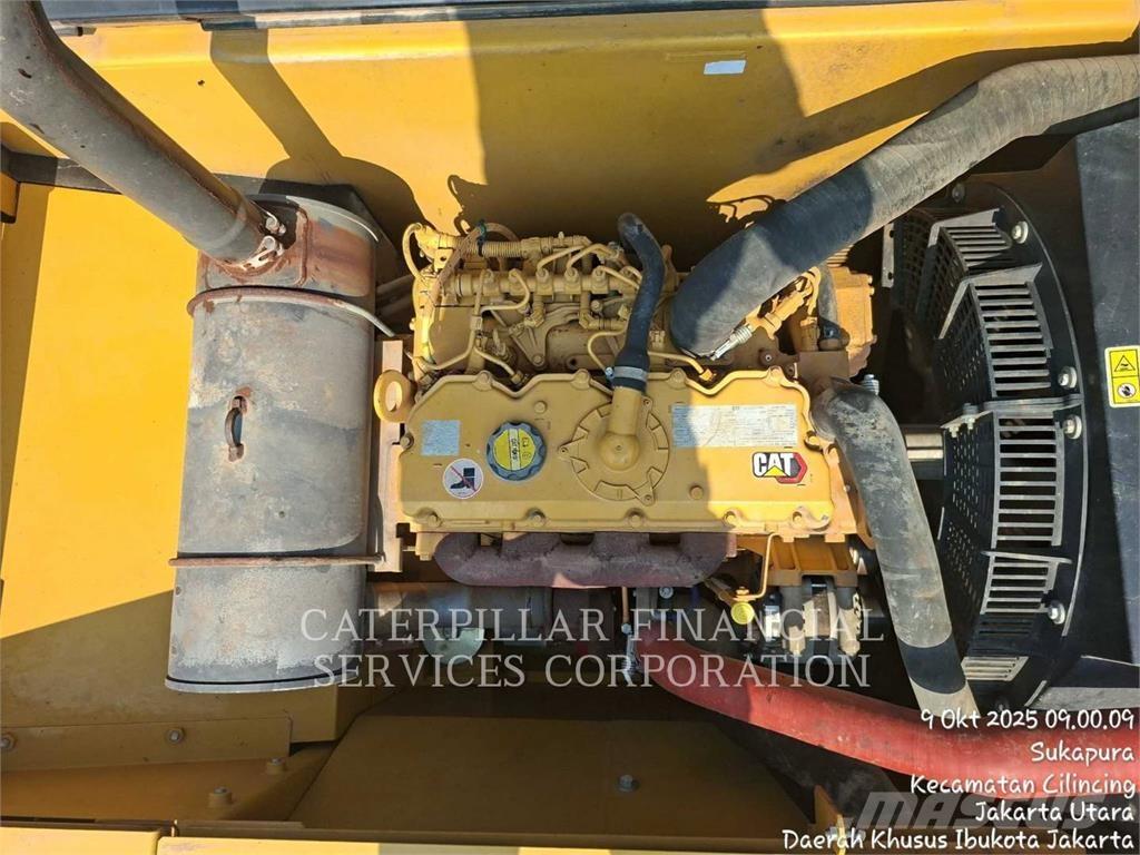 CAT 320-05GX Vikšriniai ekskavatoriai