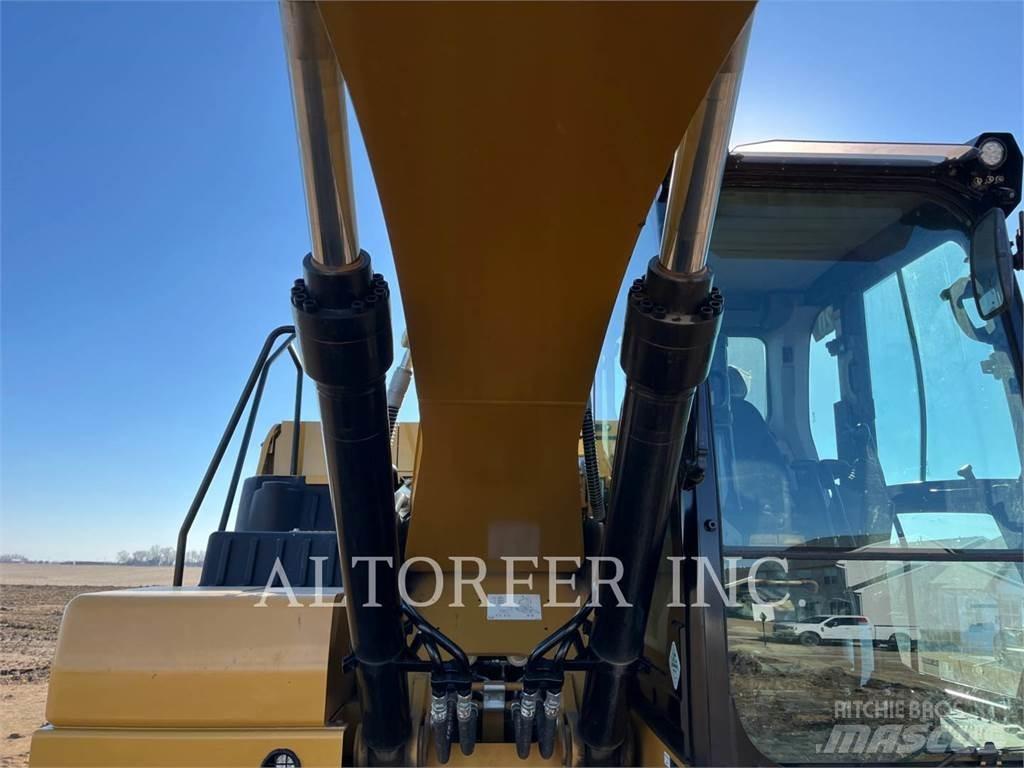 CAT 320-07 Vikšriniai ekskavatoriai