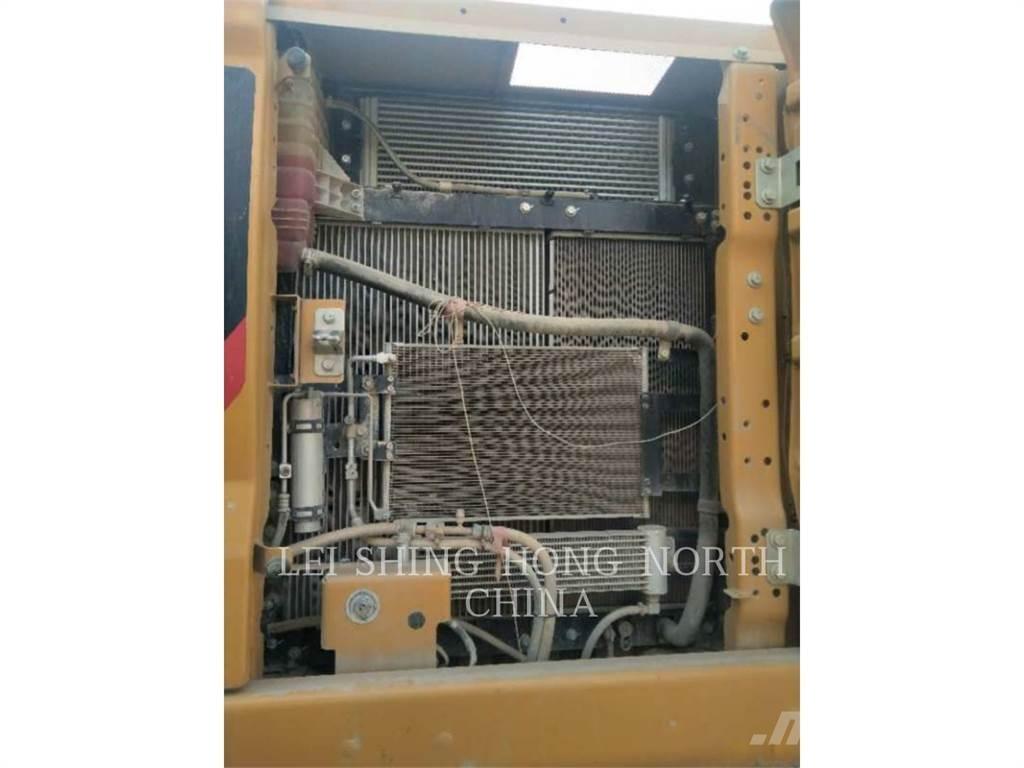 CAT 320-07 Vikšriniai ekskavatoriai