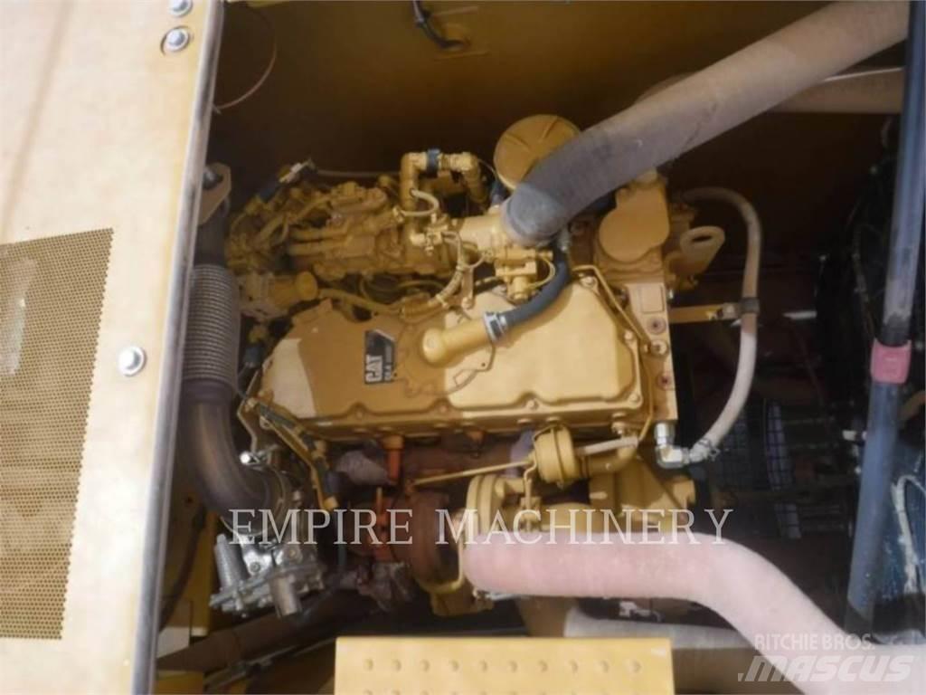 CAT 320-07 P Vikšriniai ekskavatoriai
