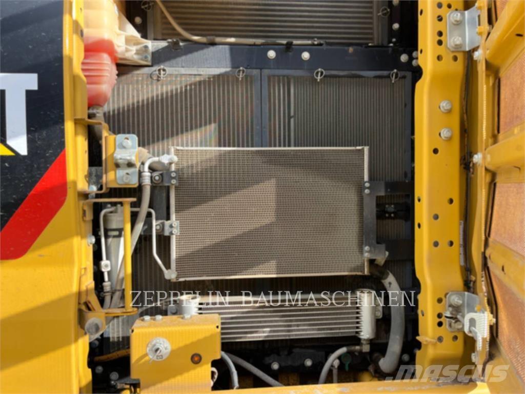 CAT 320-07A Vikšriniai ekskavatoriai