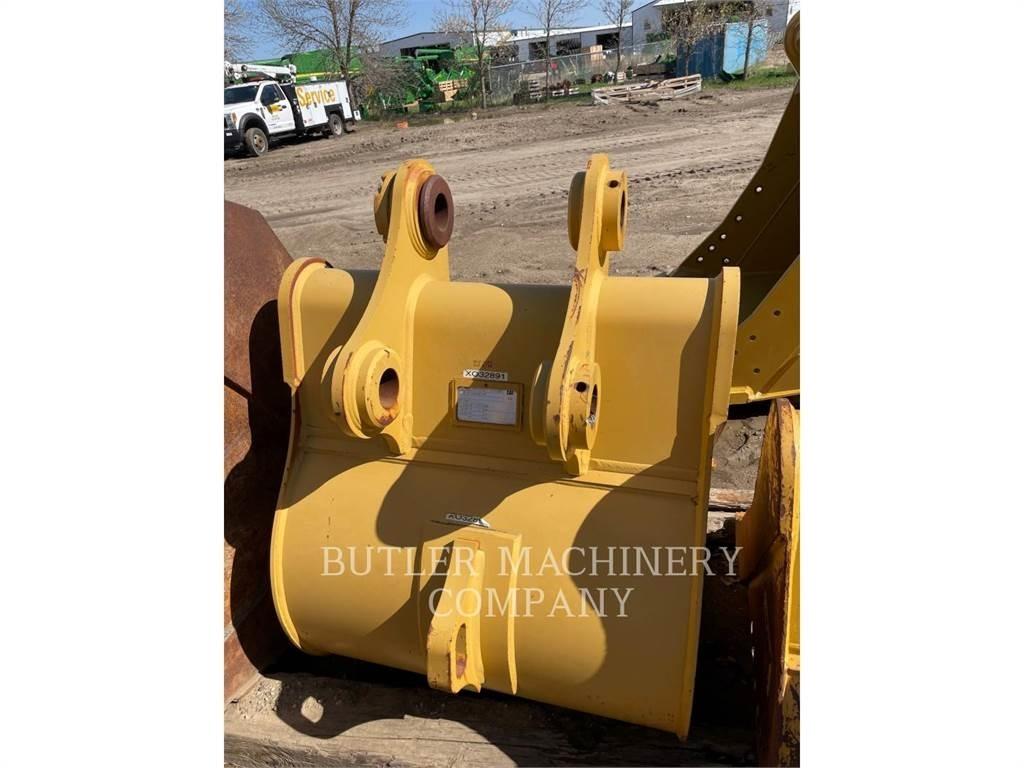 CAT 320 BUCKET Kaušai