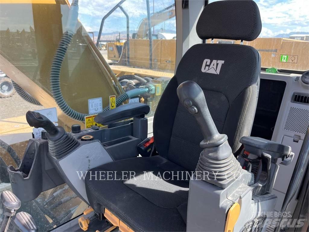 CAT 320 CF Vikšriniai ekskavatoriai
