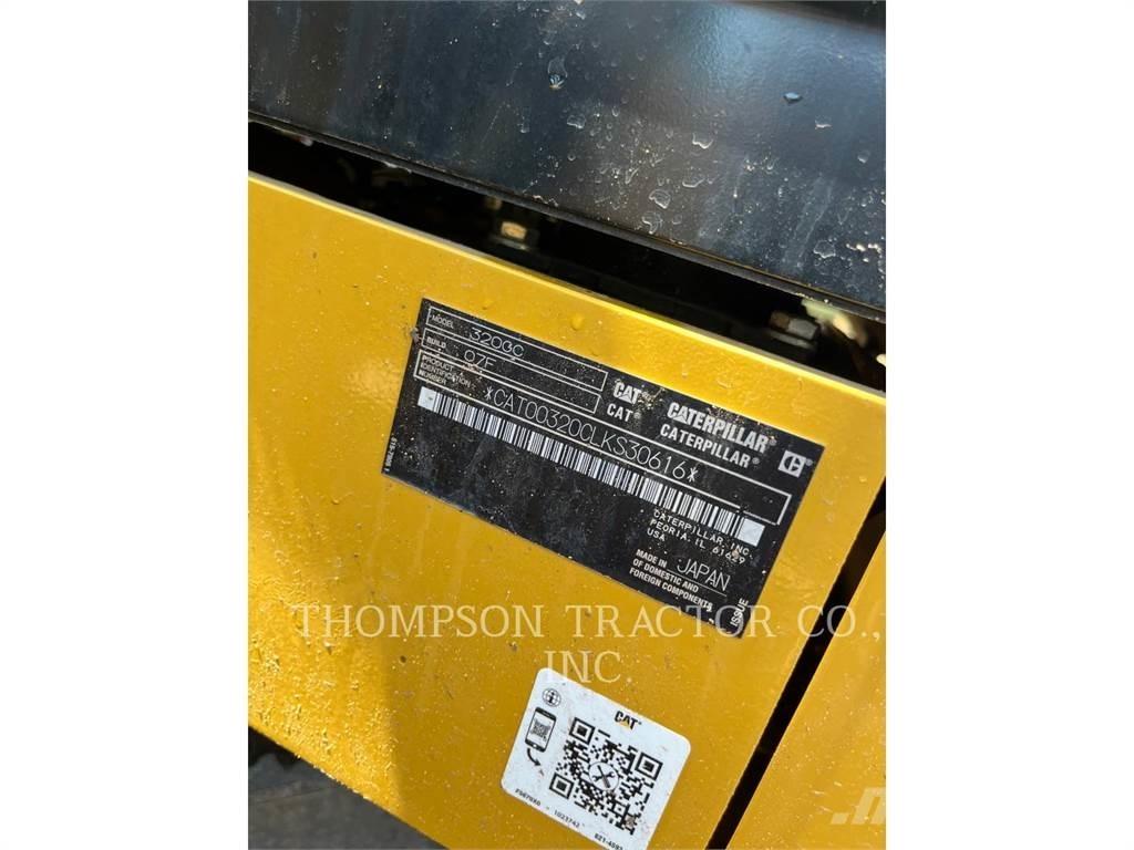 CAT 320-GC Vikšriniai ekskavatoriai