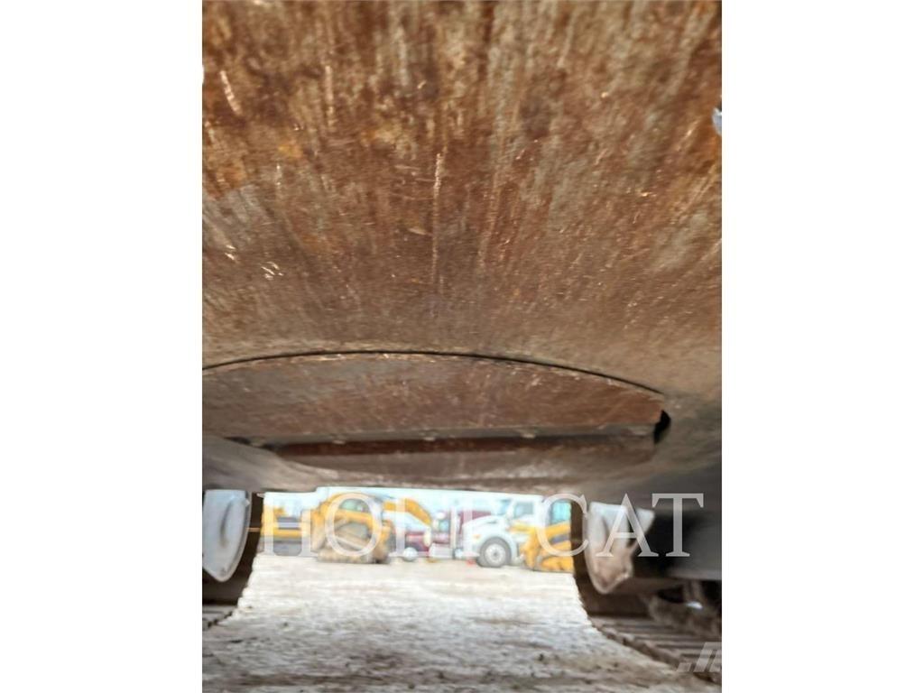 CAT 320 TC Vikšriniai ekskavatoriai