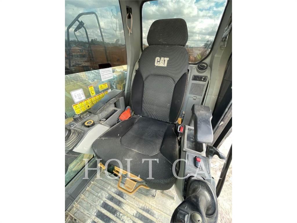 CAT 320 TC Vikšriniai ekskavatoriai
