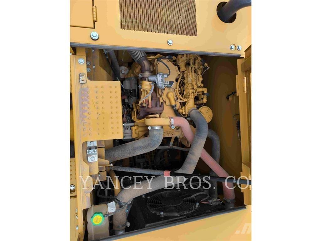 CAT 32007GC Vikšriniai ekskavatoriai