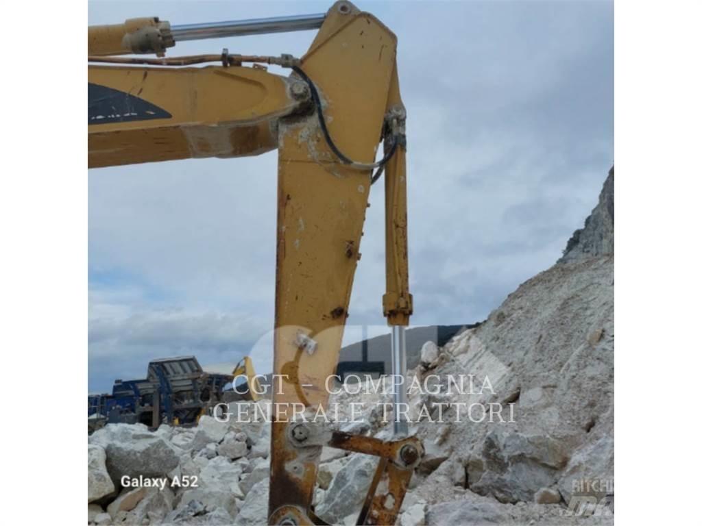 CAT 320B Vikšriniai ekskavatoriai