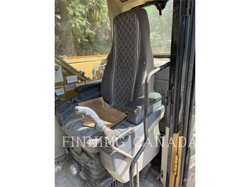 CAT 320C Vikšriniai ekskavatoriai