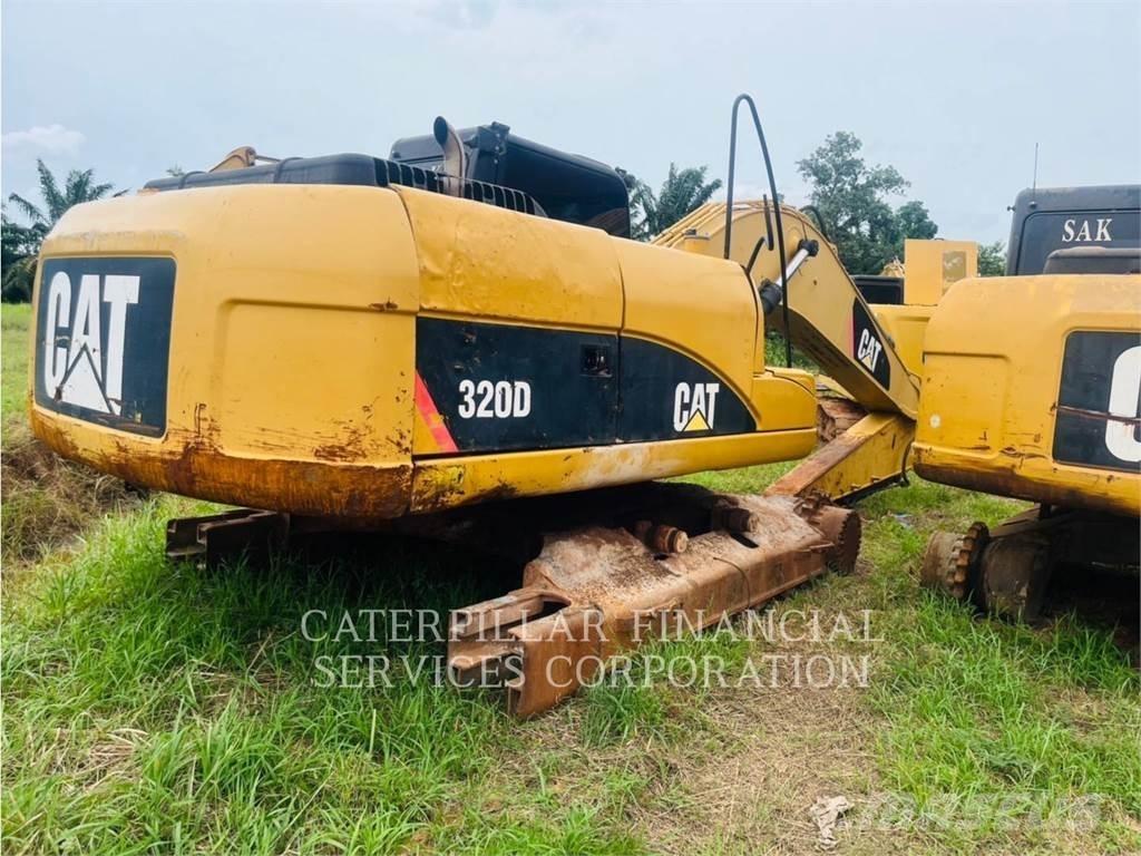 CAT 320D Vikšriniai ekskavatoriai